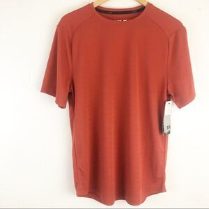 MSX by Michel Stragham short sleeve barn red color T-shirt size M. New with tags